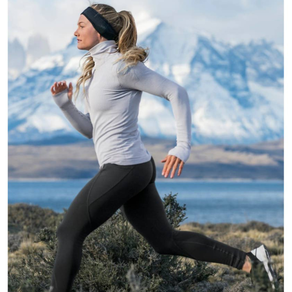 Athleta Light Gray Long-Sleeve Turtleneck Top